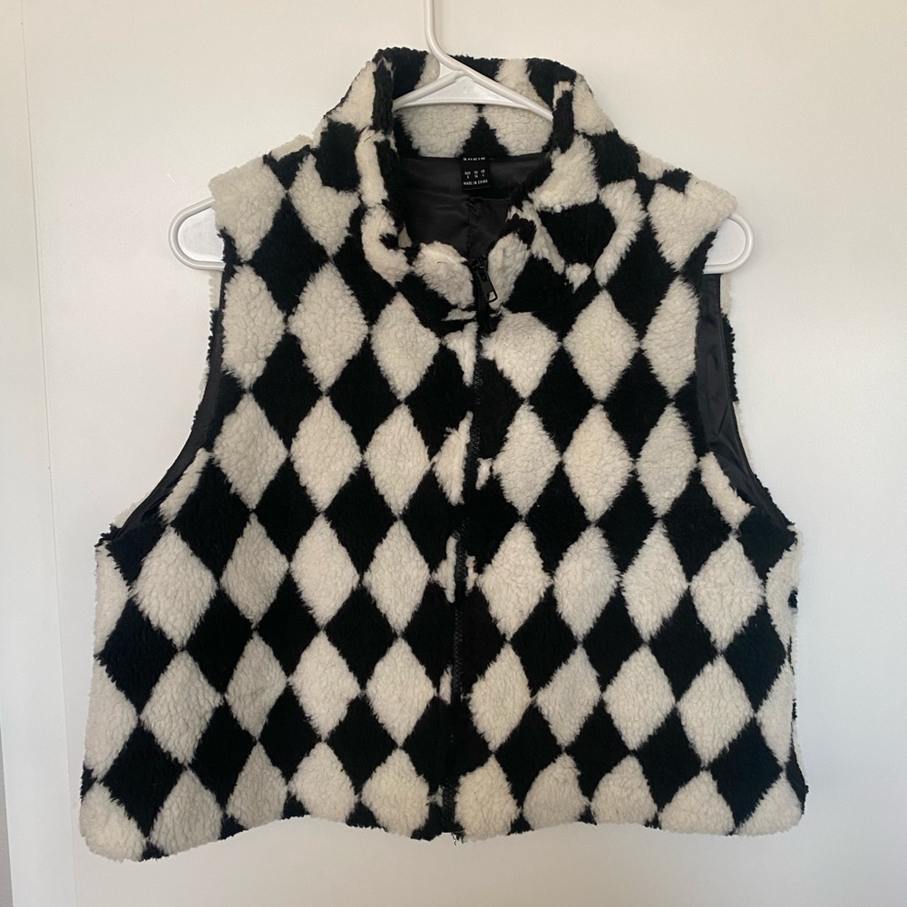 shein faux fur black & white checkered vest size S